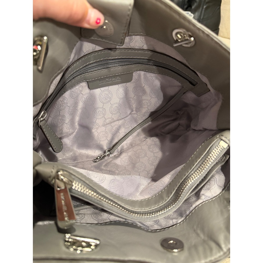 Michael Kors Susannah Quilted Leather Tote Bag Grey Silver Hardware Shoulder Bag - Picture 11 of 11